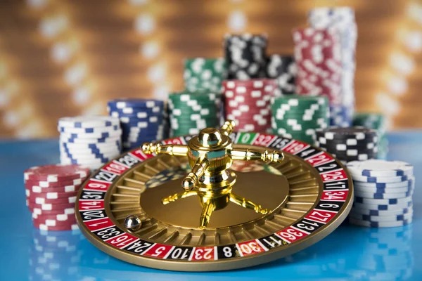 buayawin Featured Games dashboard showing football, live-dealer, and slot game tiles